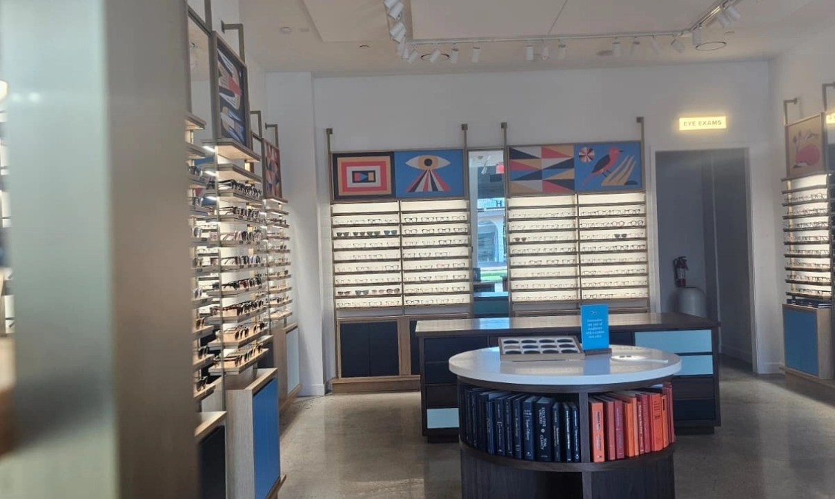 Retail shine cleaning service for modern showroom with glass displays